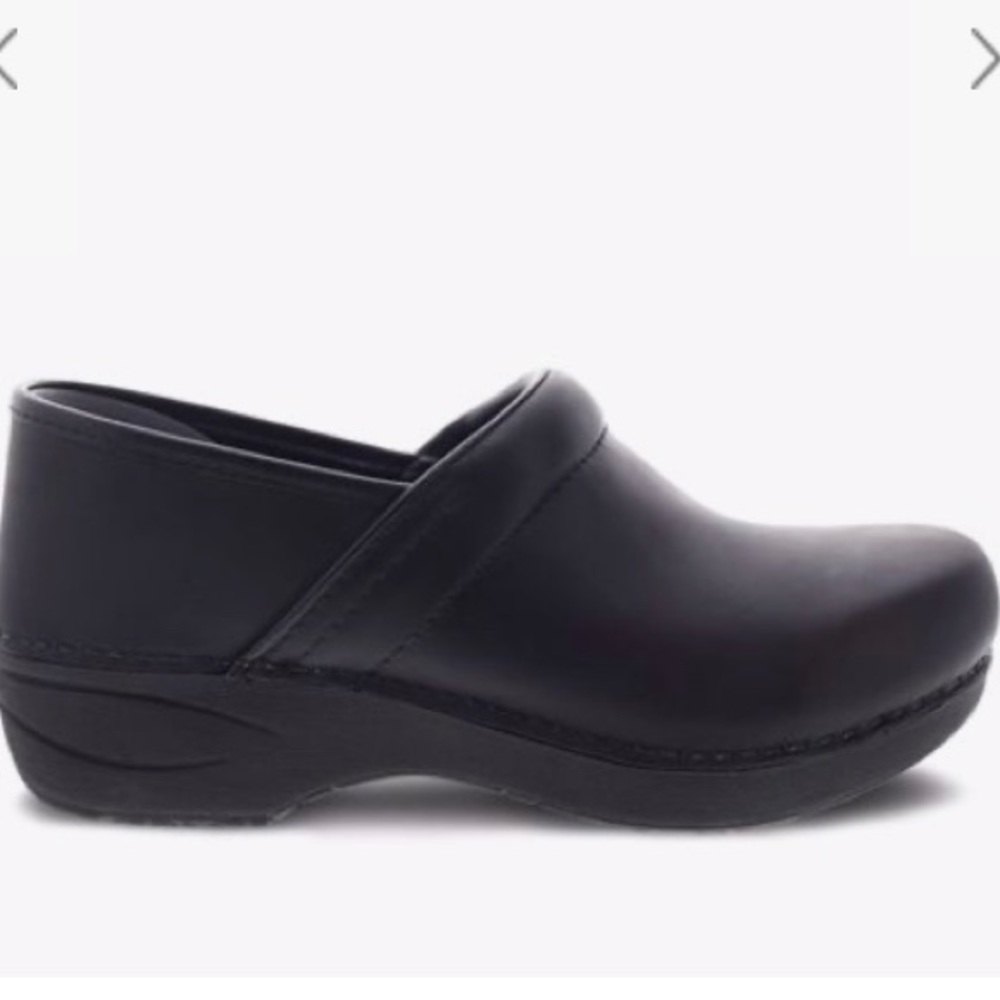Dansko XP 2.0 Black Leather Slip-Resistent Shoes